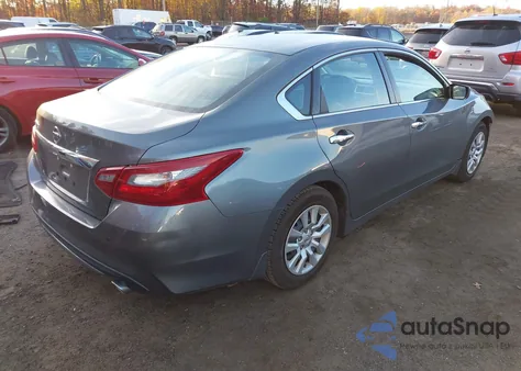 2018 Nissan Altima 2.5 S z USA, uszkodzony, nr VIN 1N4AL3APXJC272621